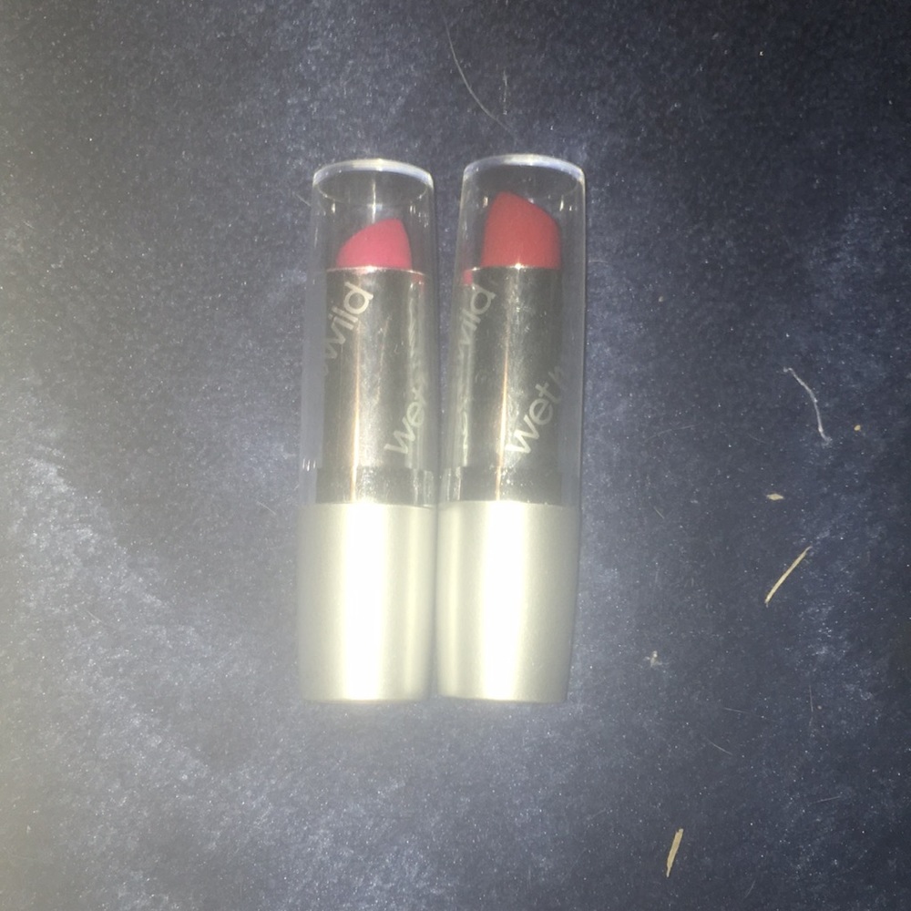 Wet n’ wild lipsticks